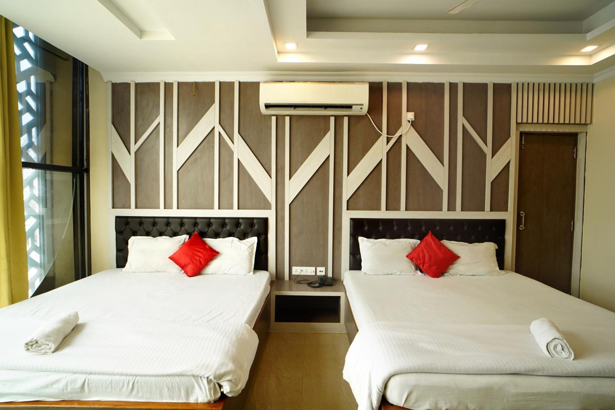 Royal Sea View !! Beach Front With Free Wifi !! Digha  Kültér fotó