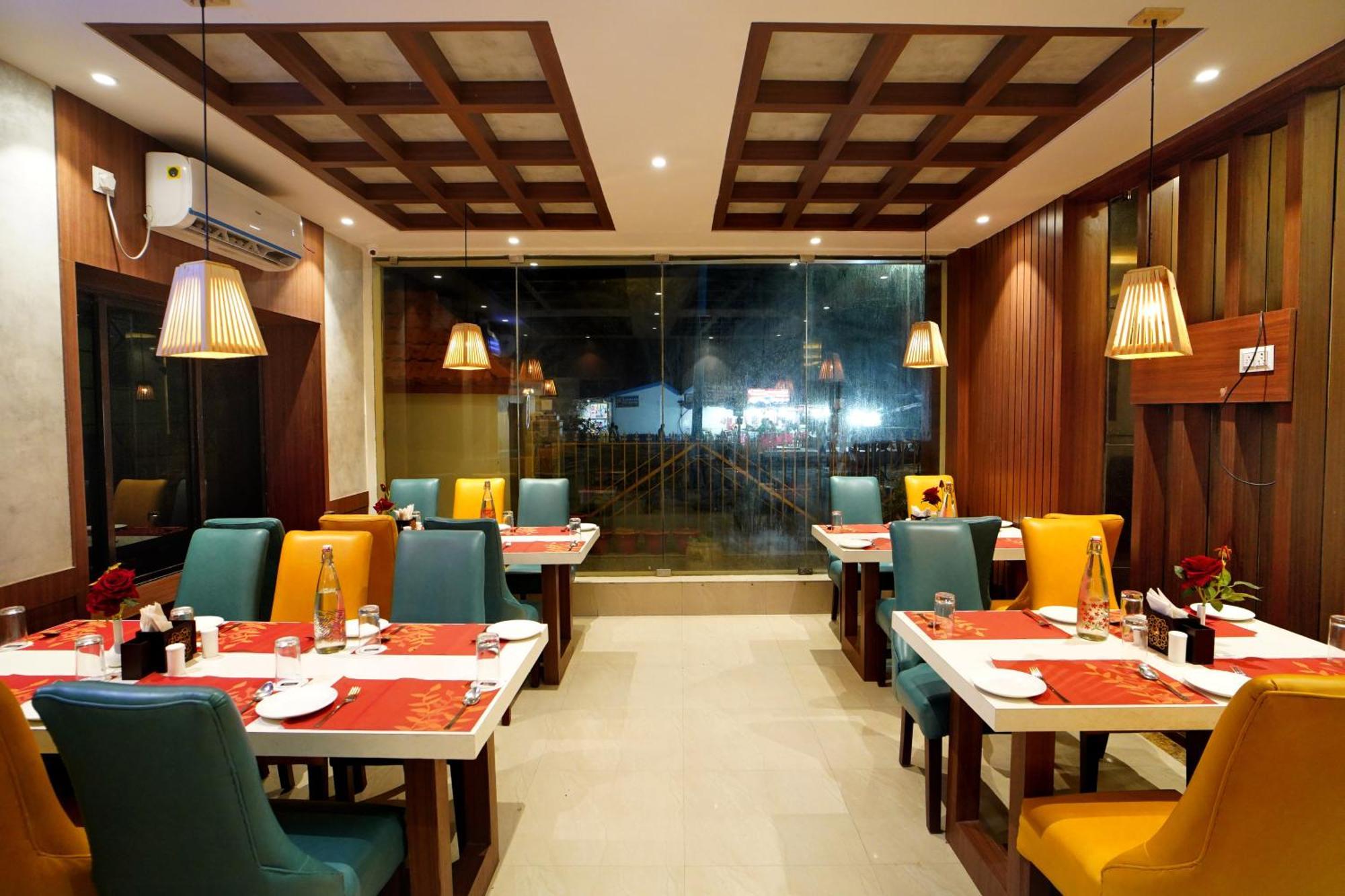 Royal Sea View !! Beach Front With Free Wifi !! Digha  Kültér fotó