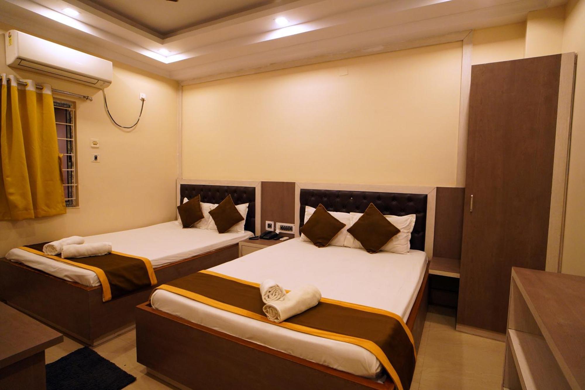 Royal Sea View !! Beach Front With Free Wifi !! Digha  Kültér fotó