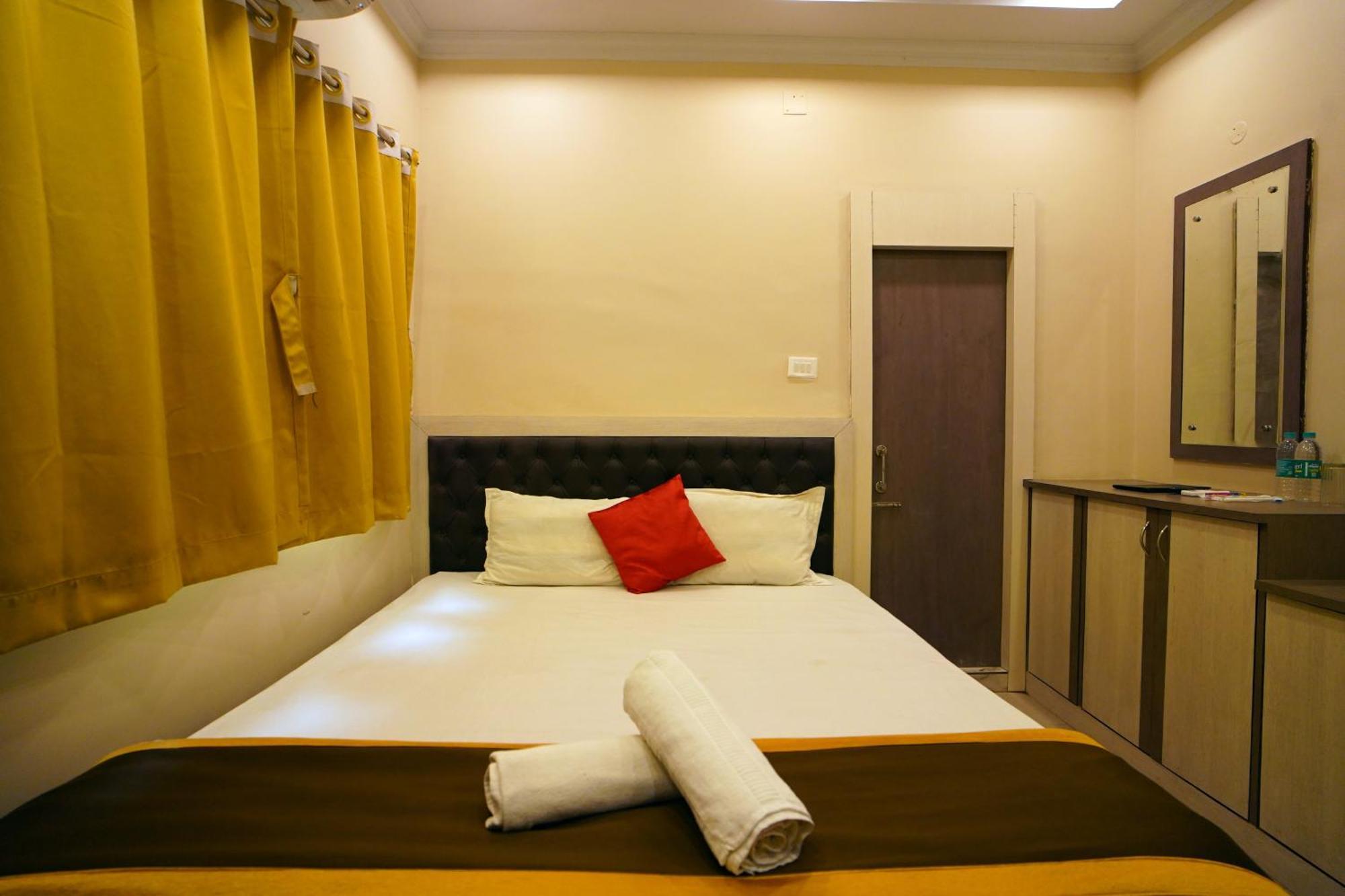 Royal Sea View !! Beach Front With Free Wifi !! Digha  Kültér fotó