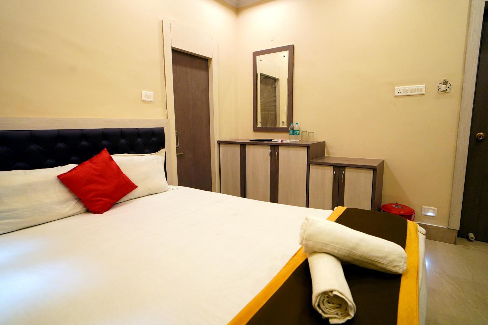 Royal Sea View !! Beach Front With Free Wifi !! Digha  Kültér fotó